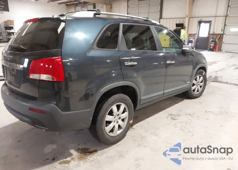 2013 Kia Sorento Lx from USA, damaged, VIN 5XYKTCA66DG360037